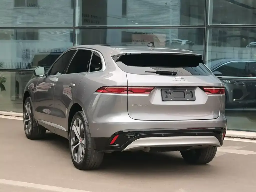 Jaguar F-PACE 2023 из CN, фото 2