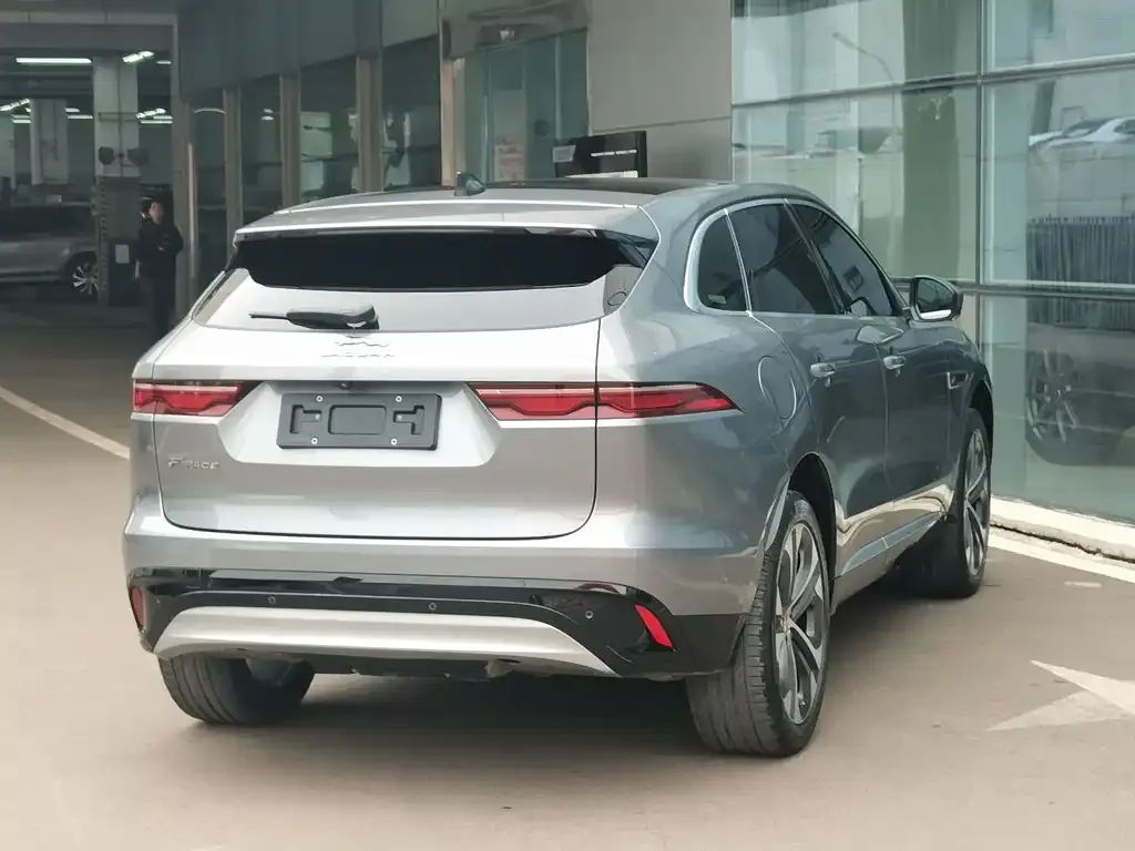 Jaguar F-PACE 2023 из CN, фото 10