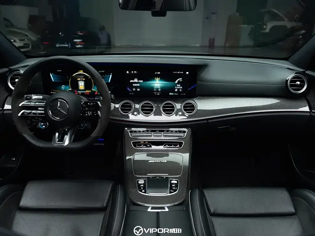 Mercedes-Benz E-Class AMG — фото 9