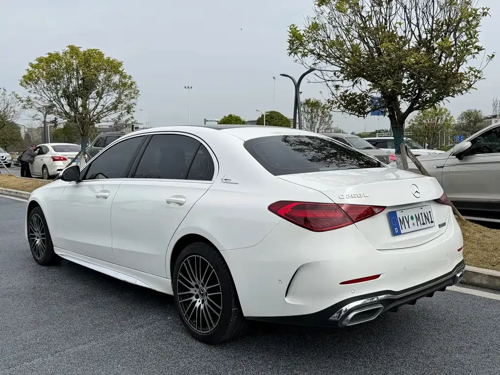 Mercedes-Benz C-Class — фото 10