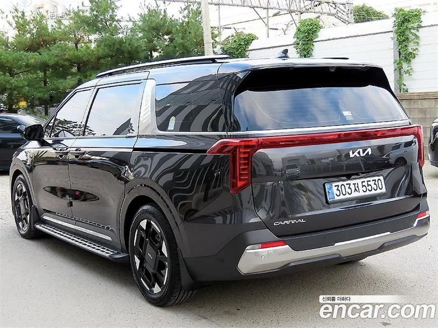 Kia Carnival — фото 5