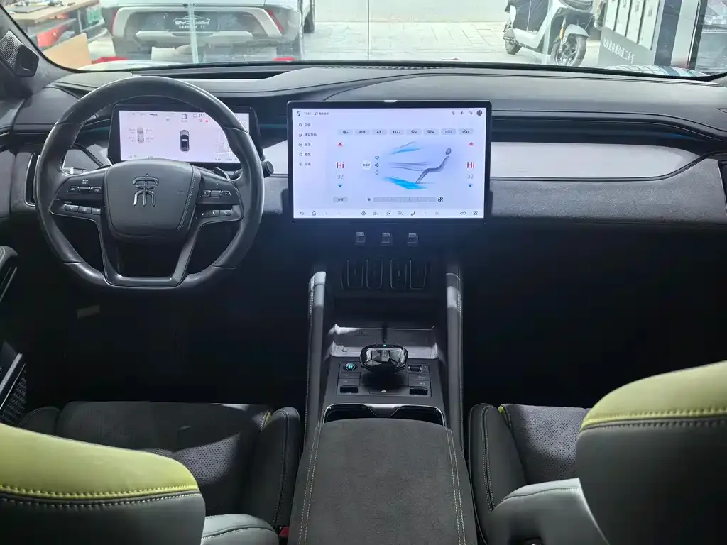 BYD L EV 2025 из CN, фото 8