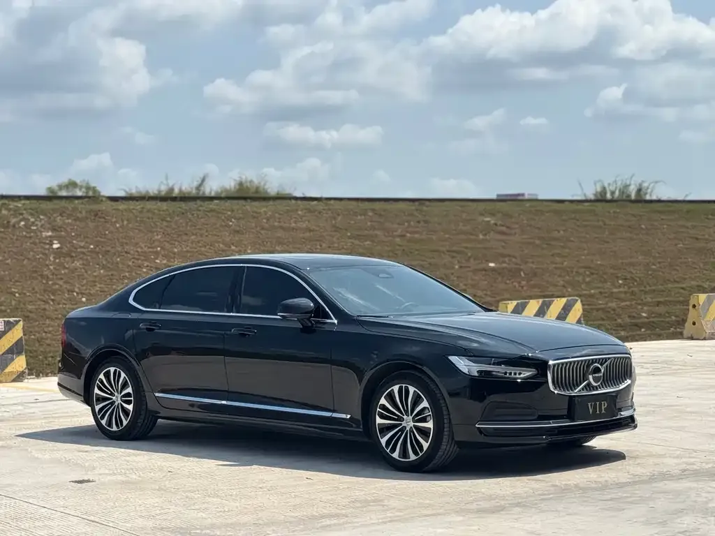Volvo S90 — фото 4