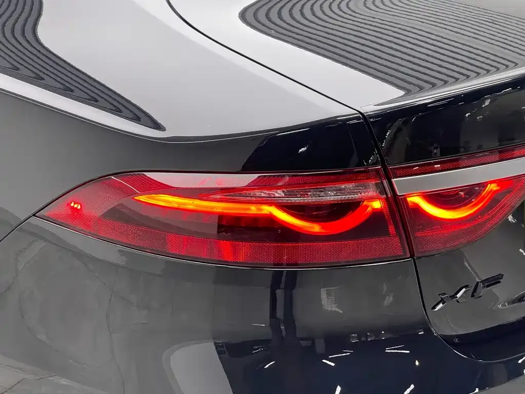 Jaguar XFL 2025 из CN, фото 7