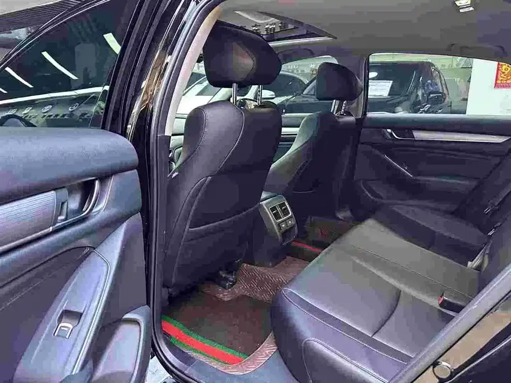 Honda Accord 2022 из CN, фото 2