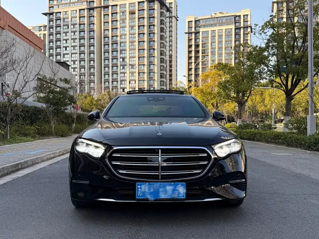 Mercedes-Benz E-Class 2024 из CN, фото 4