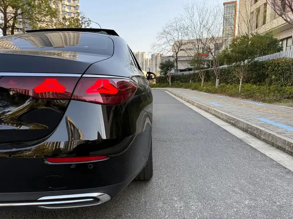 Mercedes-Benz E-Class 2024 из CN, фото 10