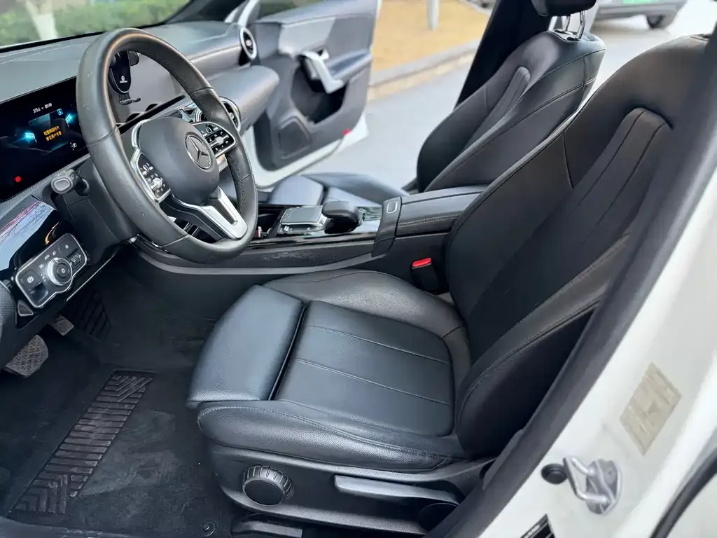 Mercedes-Benz A-Class 2021 из CN, фото 2