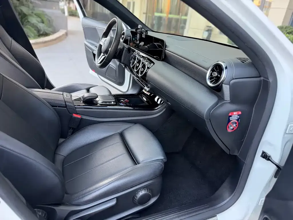 Mercedes-Benz A-Class 2021 из CN, фото 7