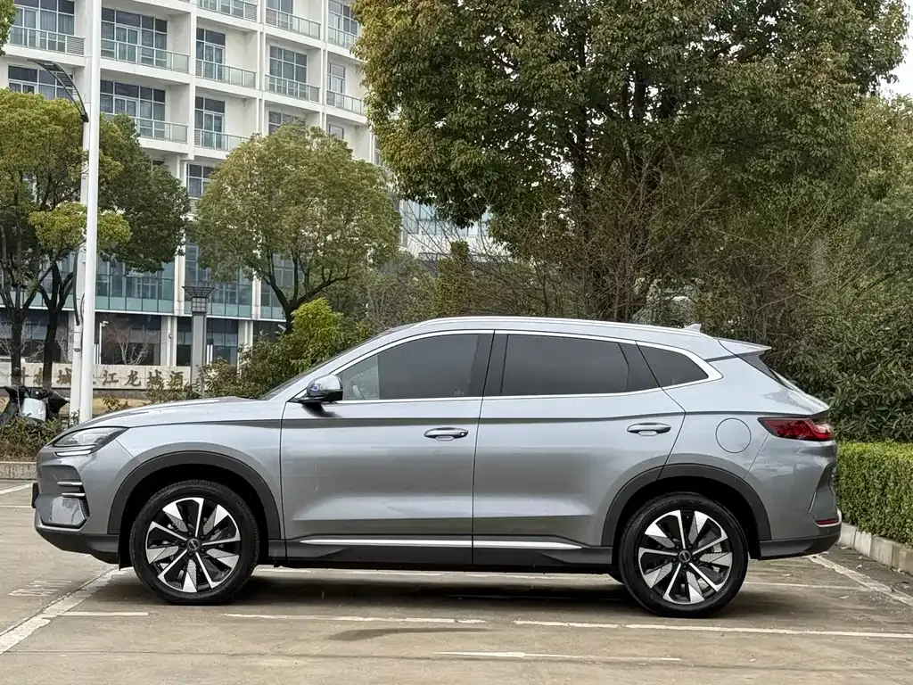 BYD PLUS New Energy — фото 3