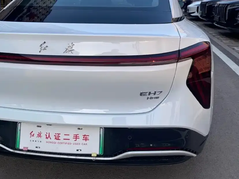 Hongqi EH7 — фото 4