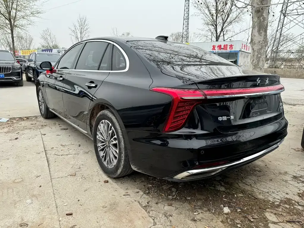 Hongqi H5 — фото 7