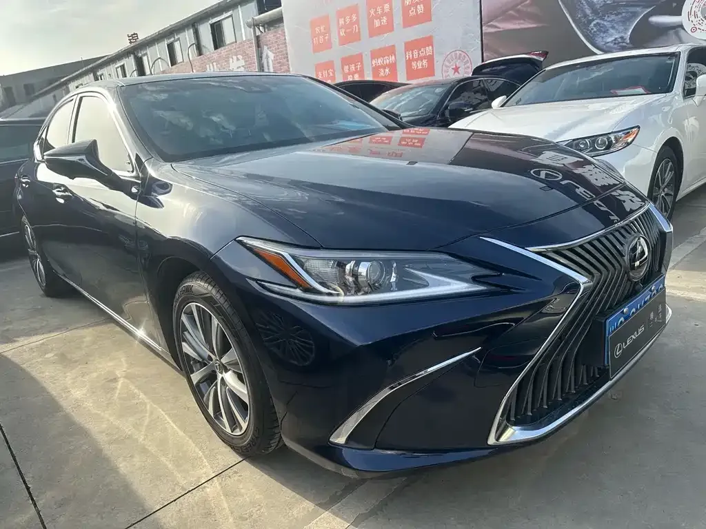 Lexus ES 2023 из CN, фото 7