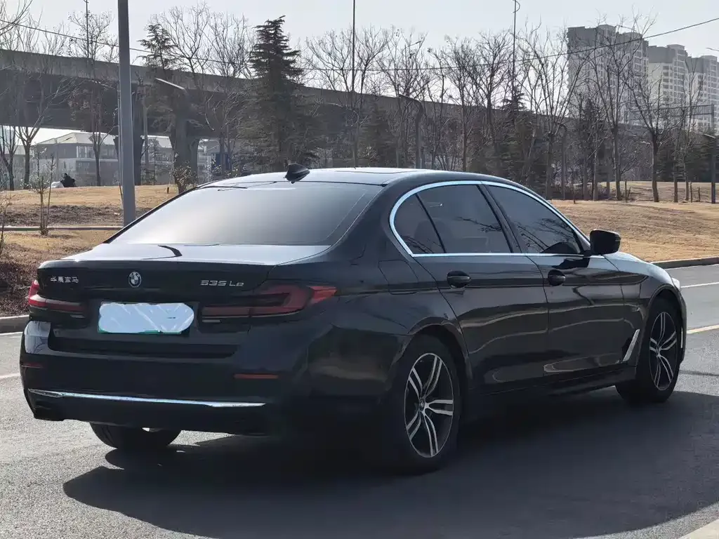 BMW 5 Series New Energy — фото 6