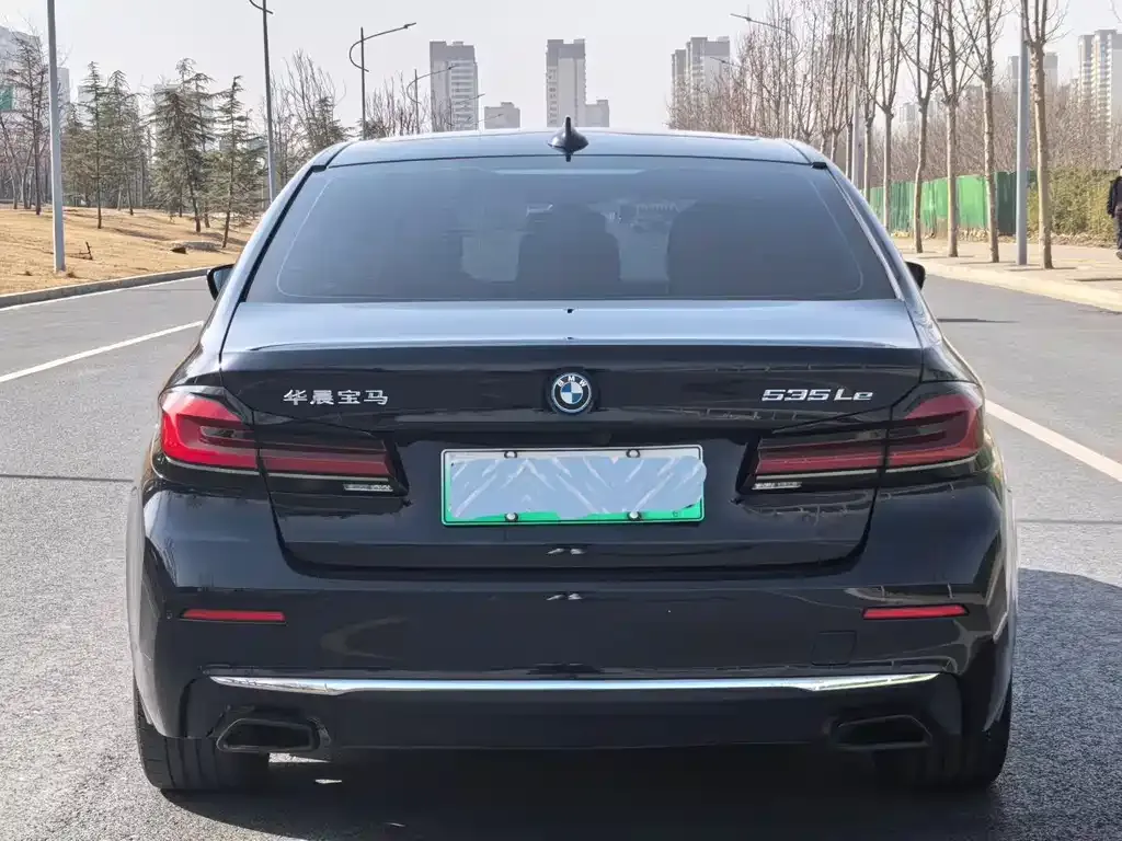 BMW 5 Series New Energy — фото 4
