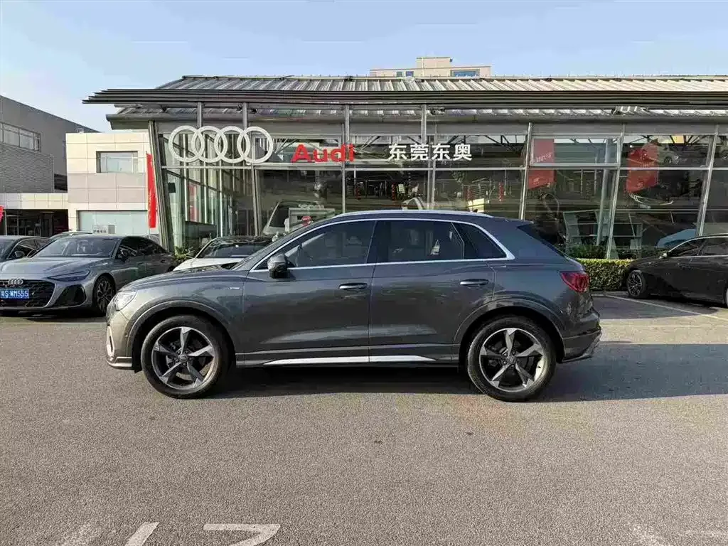 Audi Q3 — фото 4