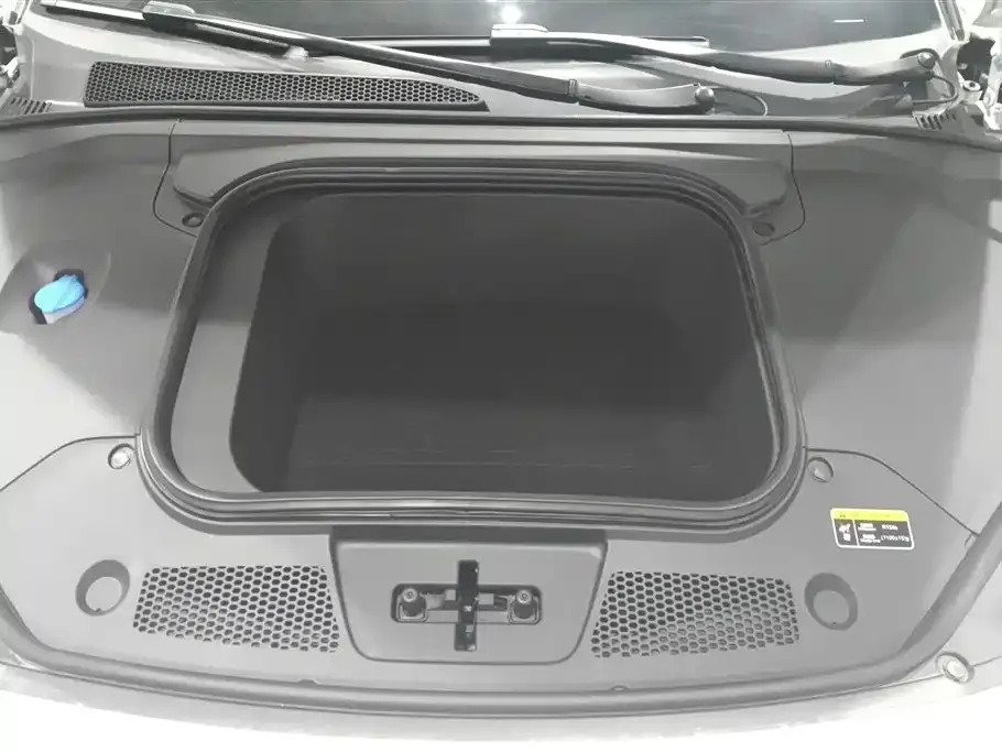 Hongqi EH7 2024 из CN, фото 8