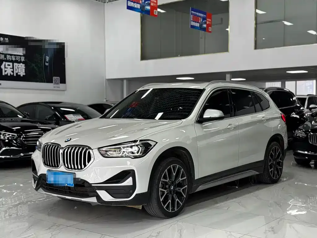 BMW X1 — фото 1