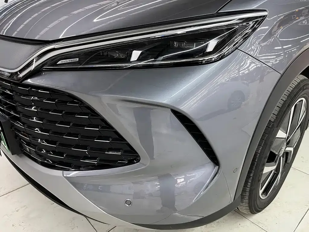 BYD L DM-i — фото 9