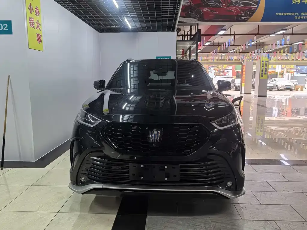 Toyota Crown Kluger 2023 из CN, фото 3