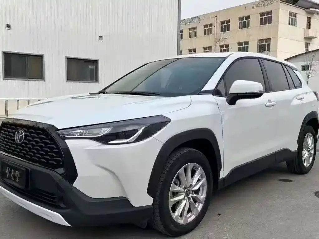 Toyota Corolla Cross 2023 из CN, фото 1