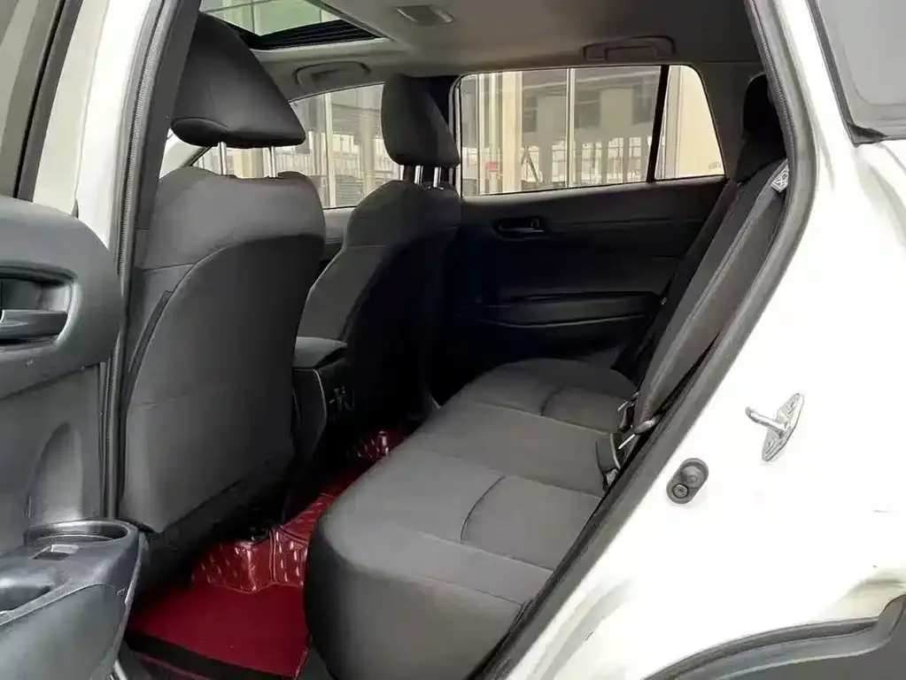 Toyota Corolla Cross 2023 из CN, фото 4
