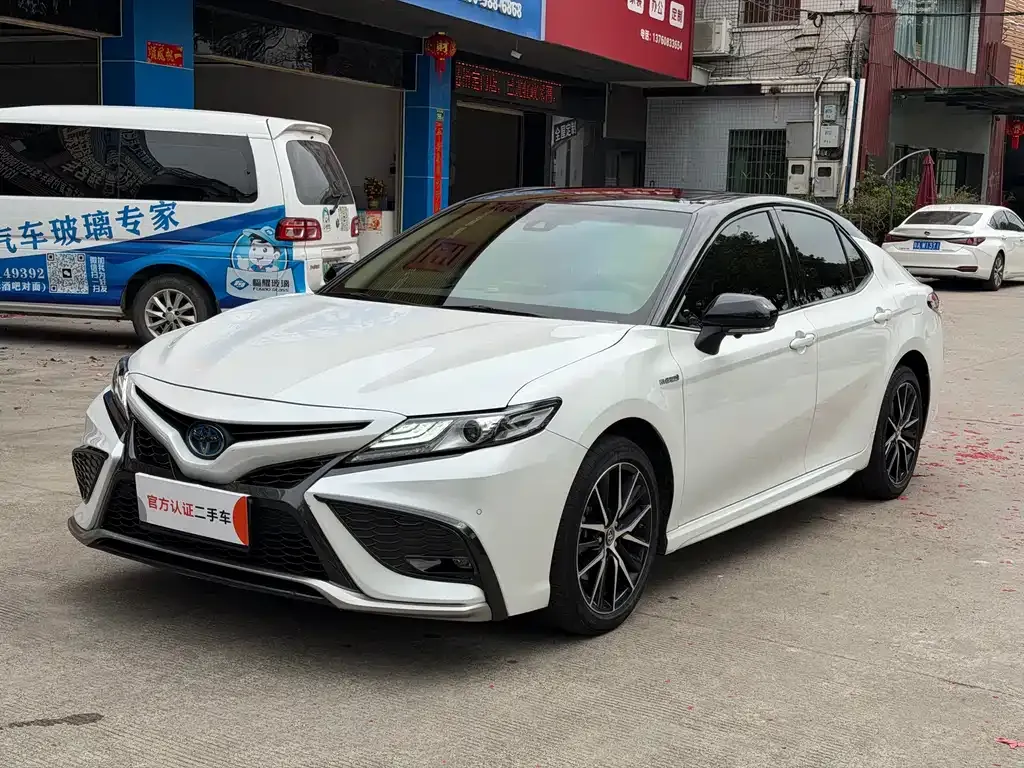 Toyota Camry 2021 из CN, фото 1