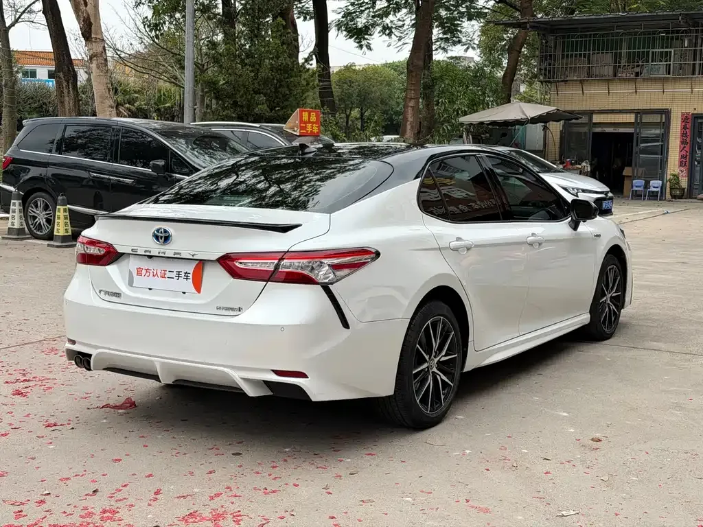 Toyota Camry 2021 из CN, фото 4