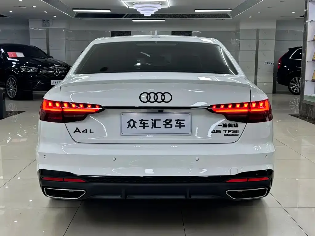 Audi A4L 2023 из CN, фото 2