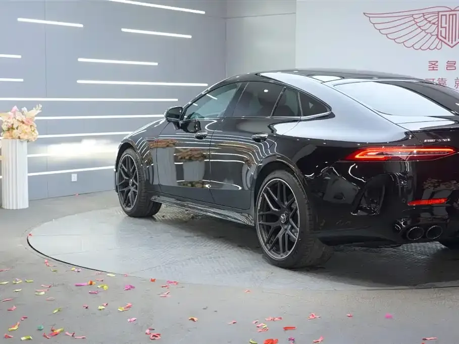 Mercedes-Benz AMG GT — фото 7