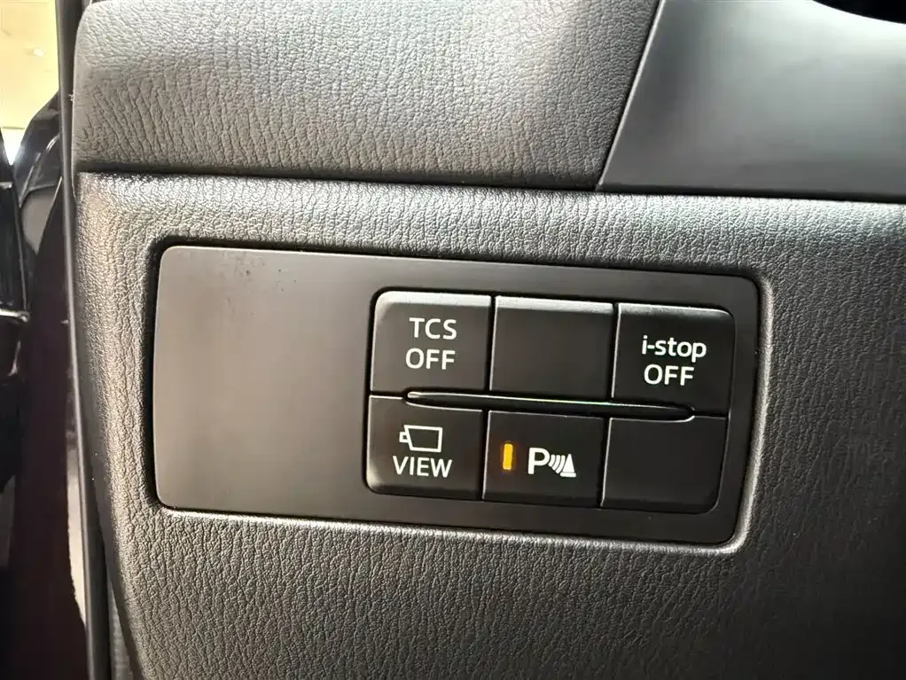 Mazda CX-4 — фото 10