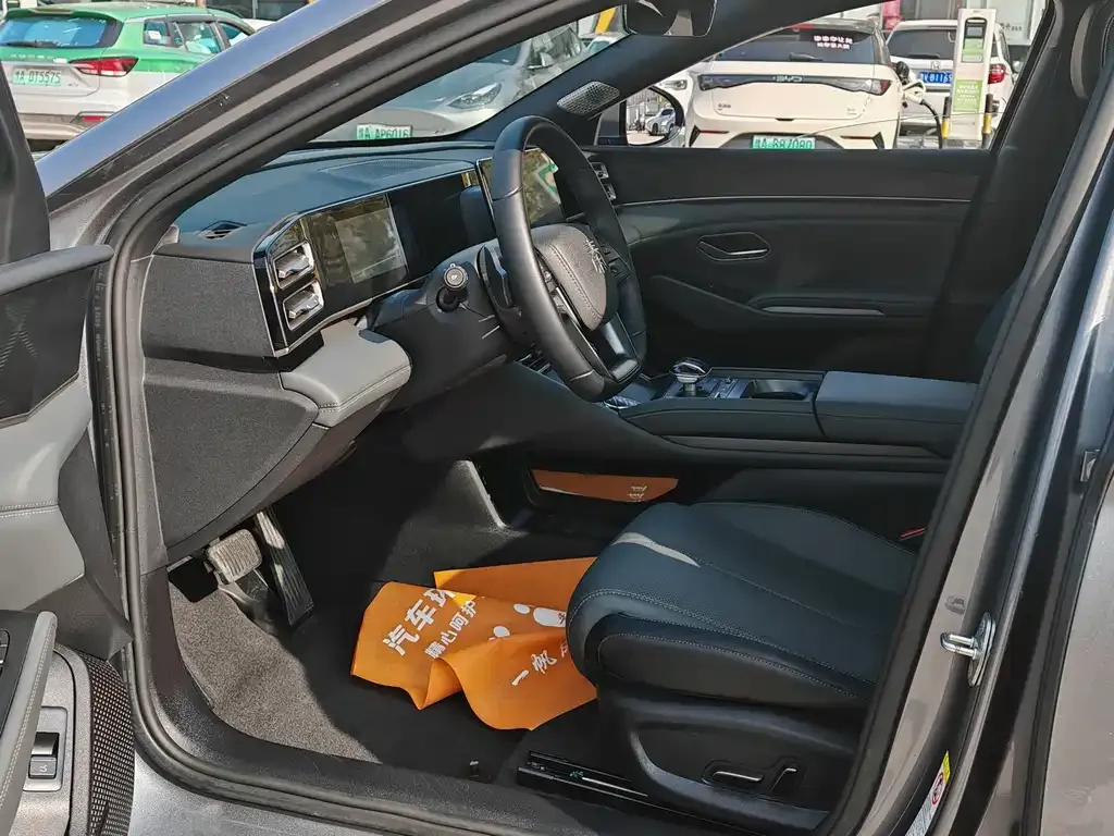 BYD Qin L 2025 из CN, фото 10
