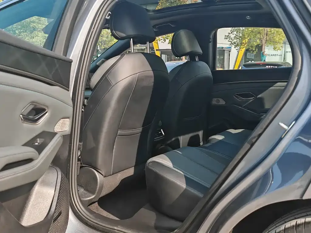 BYD Qin L 2025 из CN, фото 5