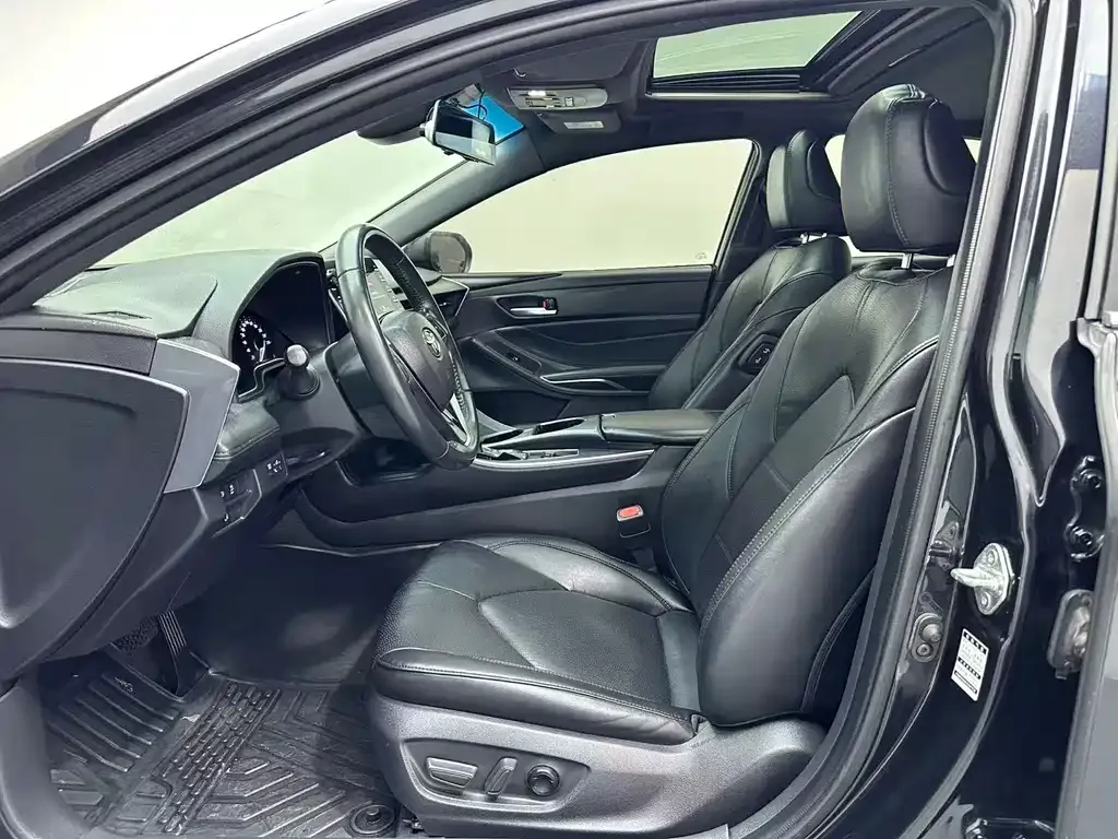 Toyota Avalon 2022 из CN, фото 8