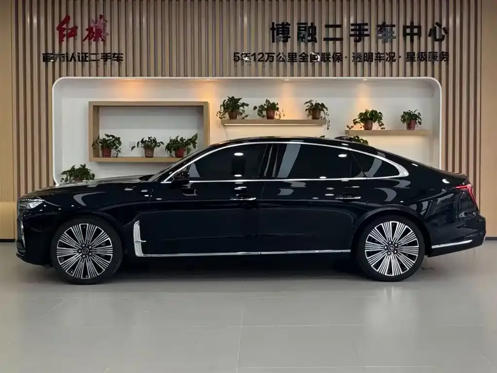 Hongqi H9 — фото 10