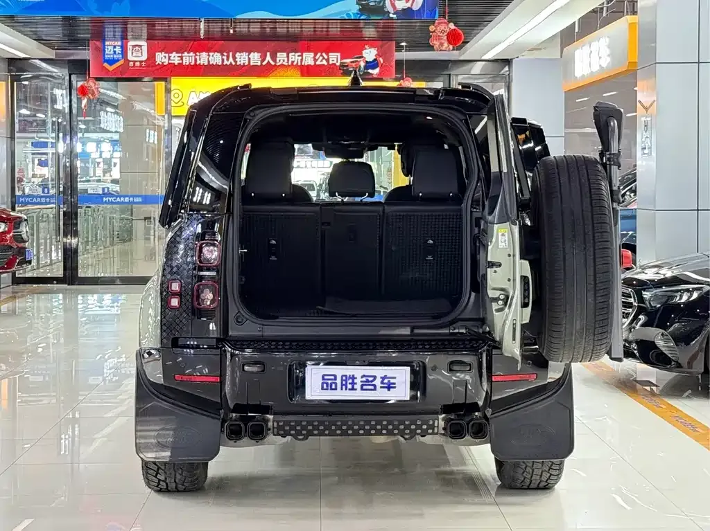 Land Rover Defender — фото 8