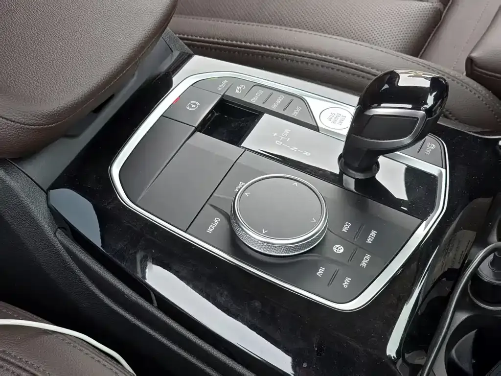BMW X3 2022 из CN, фото 2