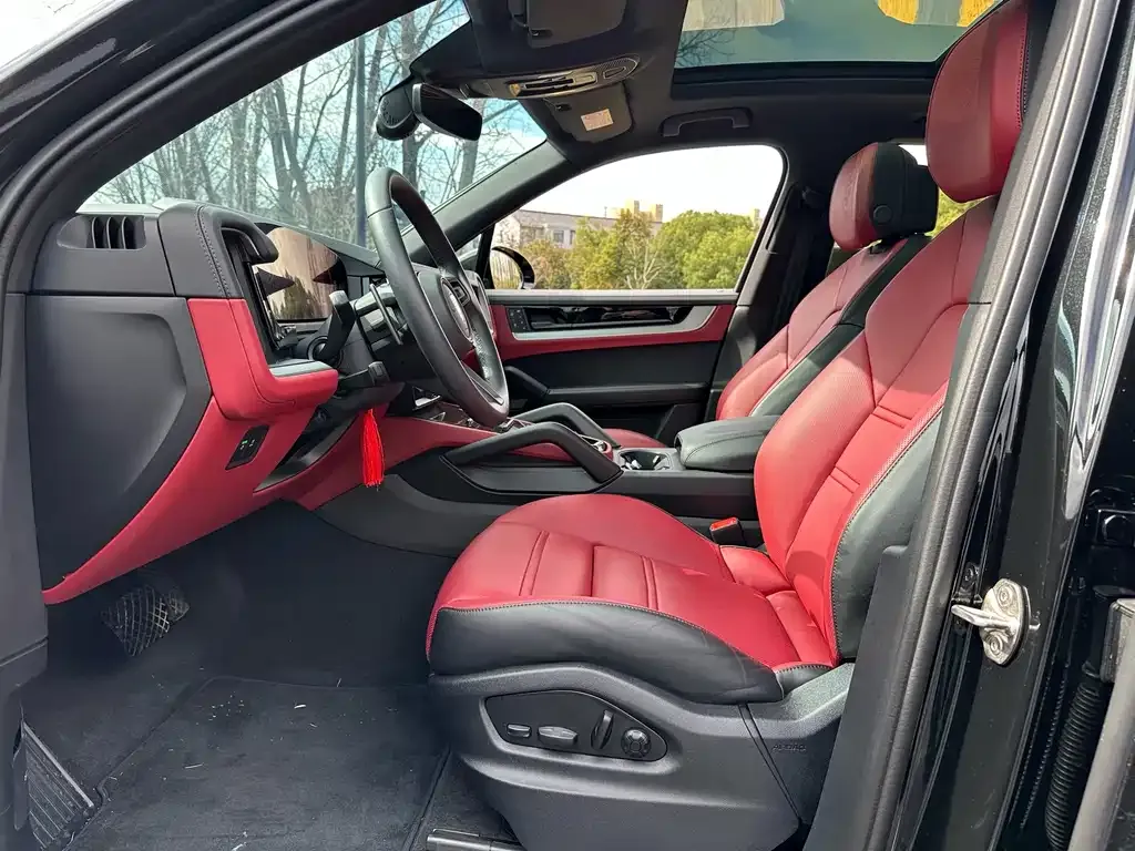 Porsche Cayenne 2025 из CN, фото 4