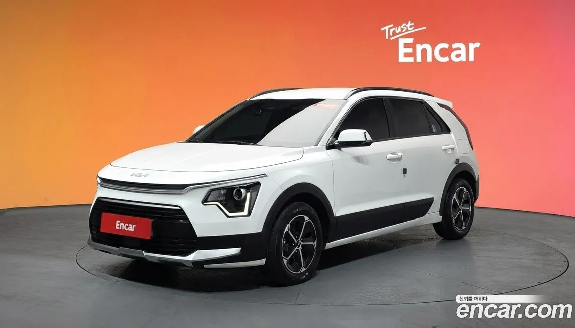 Kia Niro — фото 1