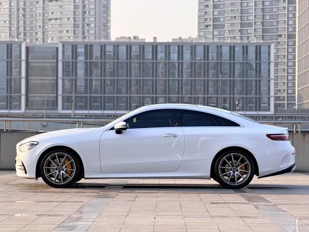 Mercedes-Benz E-Class (Import) — фото 6
