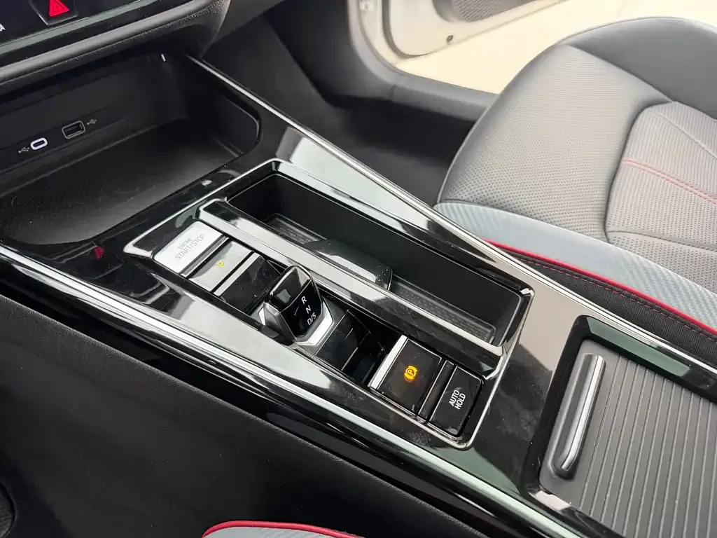 Volkswagen Lamando 2023 из CN, фото 7