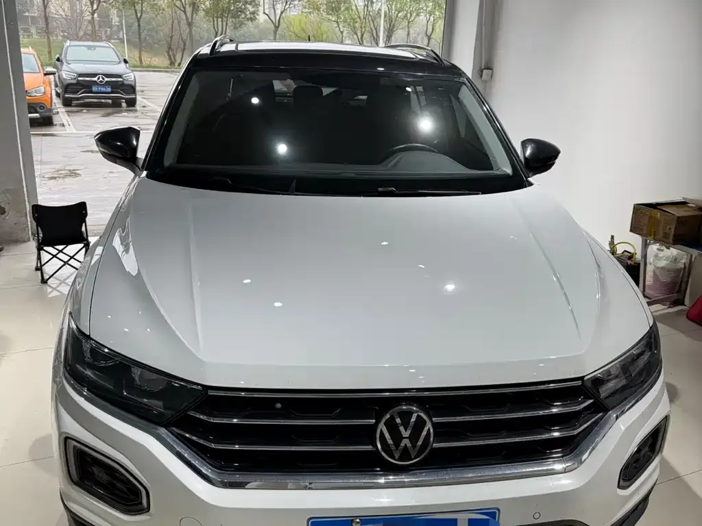 Volkswagen T-Roc — фото 4