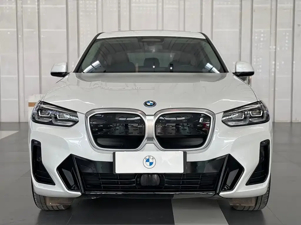BMW iX3 2024 из CN, фото 4