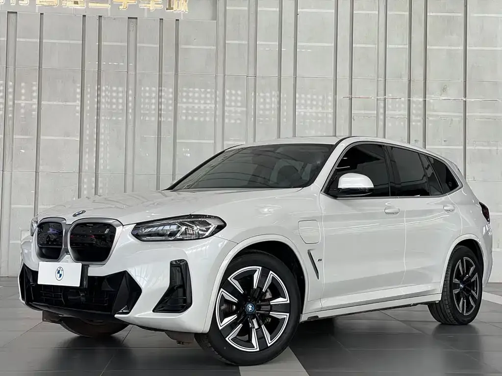 BMW iX3 2024 из CN, фото 2