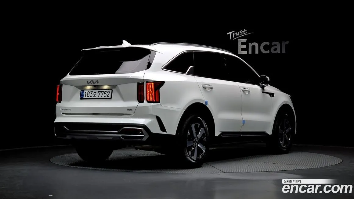 Kia Sorento — фото 5