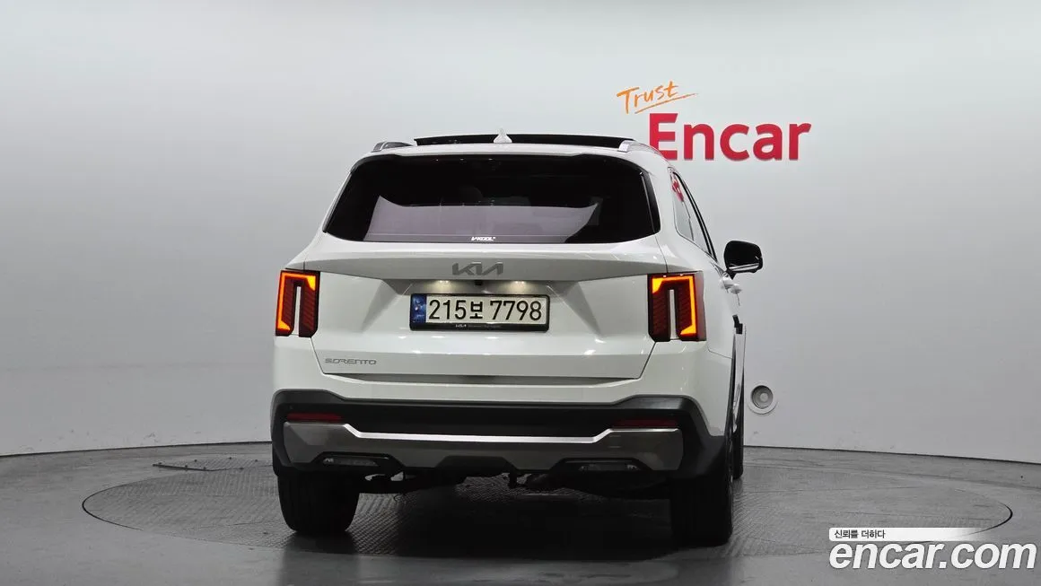 Kia Sorento — фото 3
