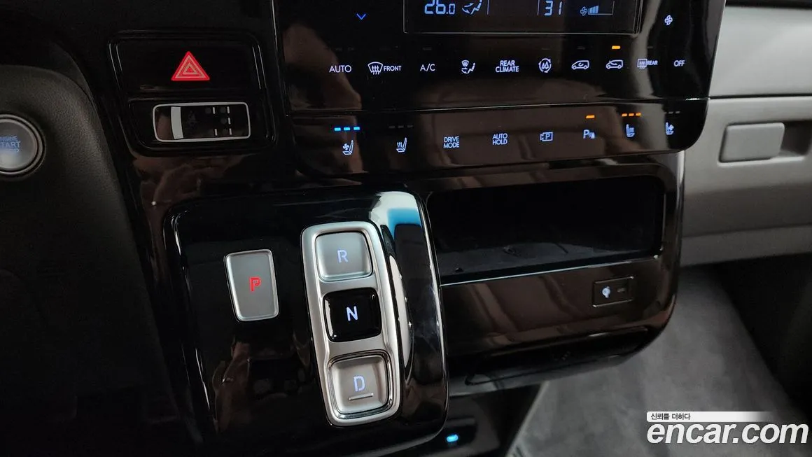 Hyundai Staria 2025 из KR, фото 10