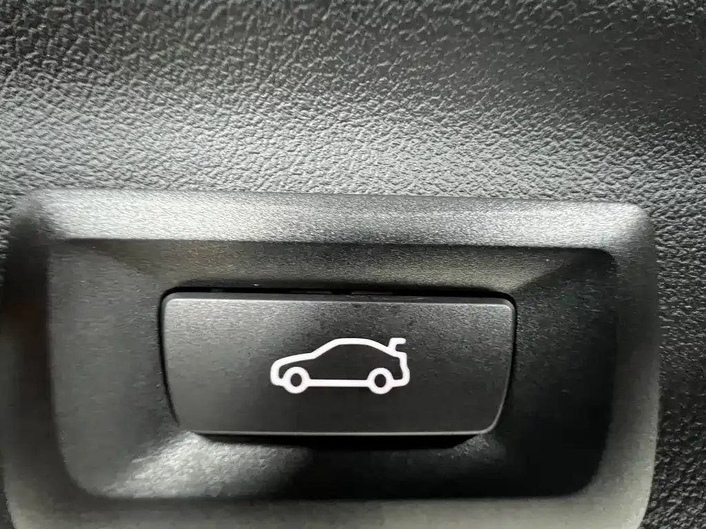 BMW X1 — фото 10