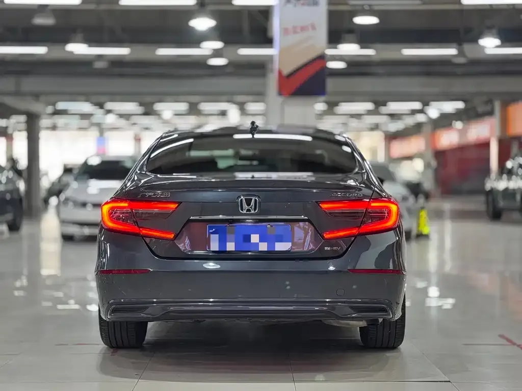 Honda Accord — фото 3