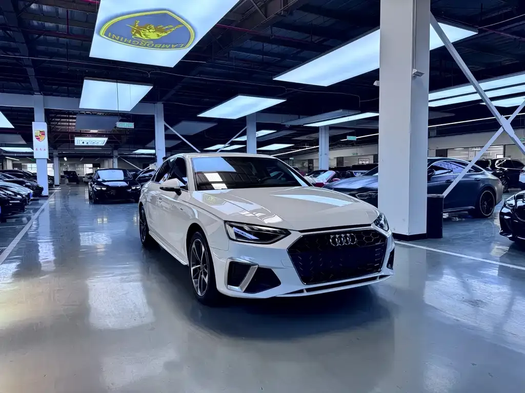 Audi A4L 2024 из CN, фото 10